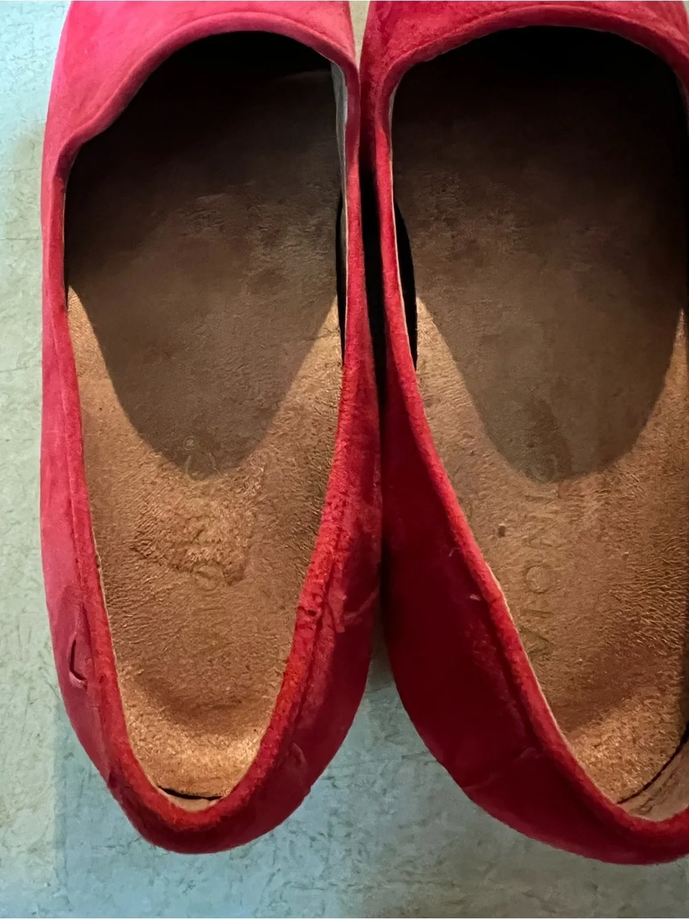 Vionic Willa red suede slip on loafers in size 8. Great shape.